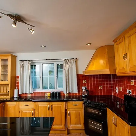 Nyaraló Bradog House - Beautiful 4 Bedroom House In *