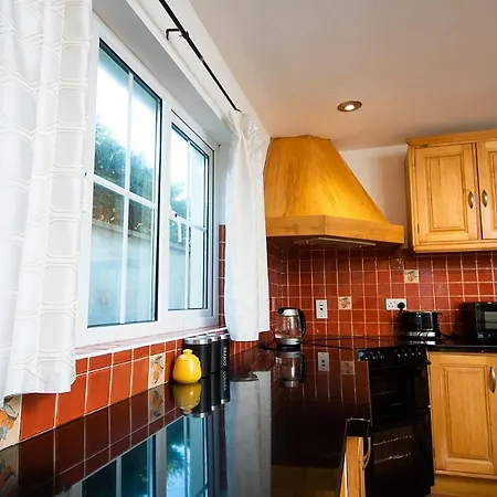 Bradog House - Beautiful 4 Bedroom House In Casa de Férias *