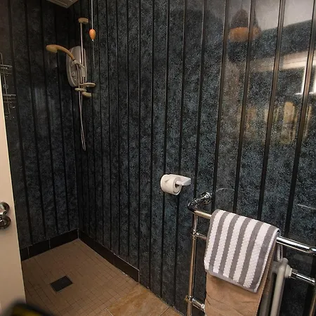 Casa de Férias Bradog House - Beautiful 4 Bedroom House In *