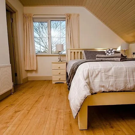 Nyaraló Bradog House - Beautiful 4 Bedroom House In