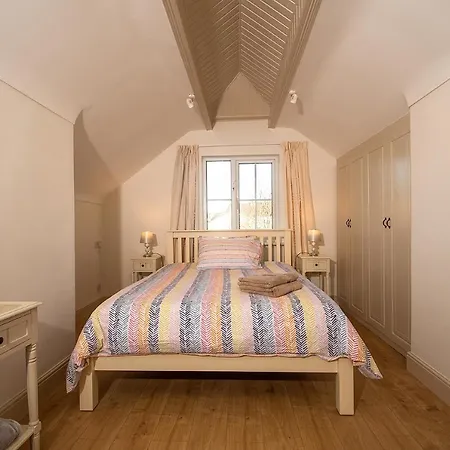 Casa de Férias Bradog House - Beautiful 4 Bedroom House In