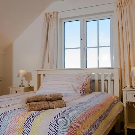 Casa de Férias Bradog House - Beautiful 4 Bedroom House In *