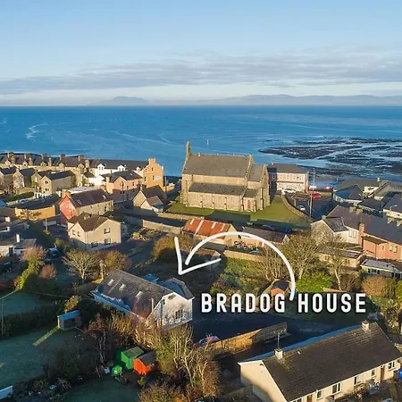 Nyaraló Bradog House - Beautiful 4 Bedroom House In *