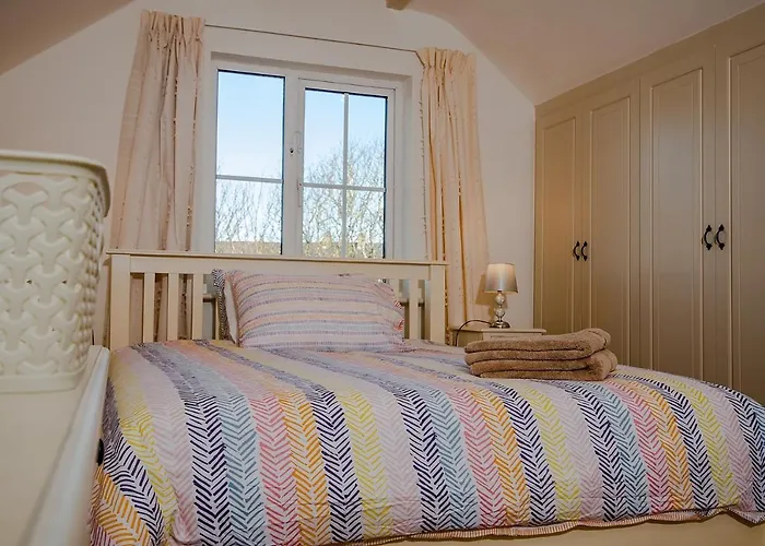 Сasa de vacaciones Bradog House - Beautiful 4 Bedroom House In