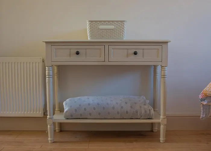 Сasa de vacaciones Bradog House - Beautiful 4 Bedroom House In